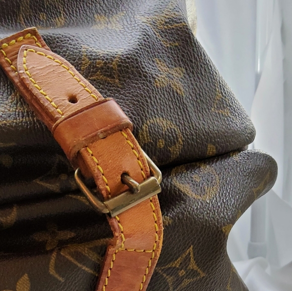 LOUIS VUITTON VINTGE SAUMUR 30 MONOGRAM CROSSBODY DOUBLE BAG,CERTIFIED AUTHENTIC - Picture 10 of 16